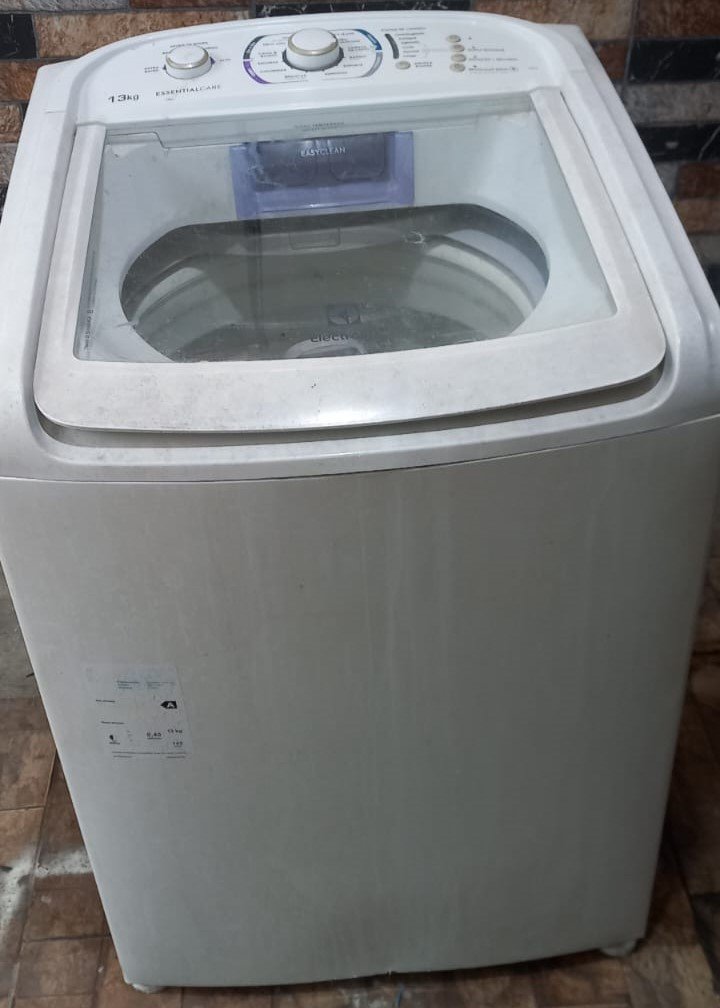 VENDO Maquina de Lavar  Electrolux 13kg em boas condições